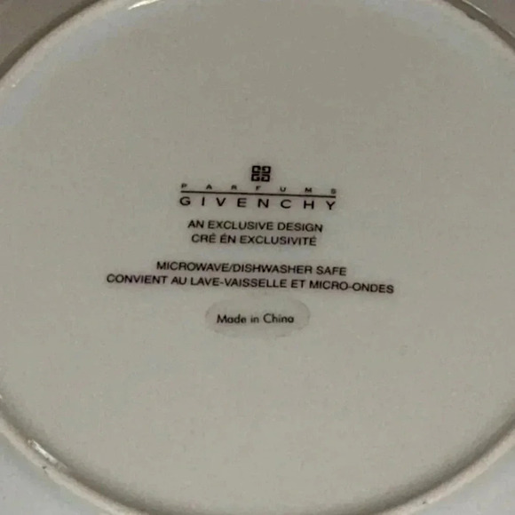 GIVENCHY Les Fleurs 8” Designer Luxury Floral Dinnerware Dessert Plates SET OF 4 - Picture 12 of 12